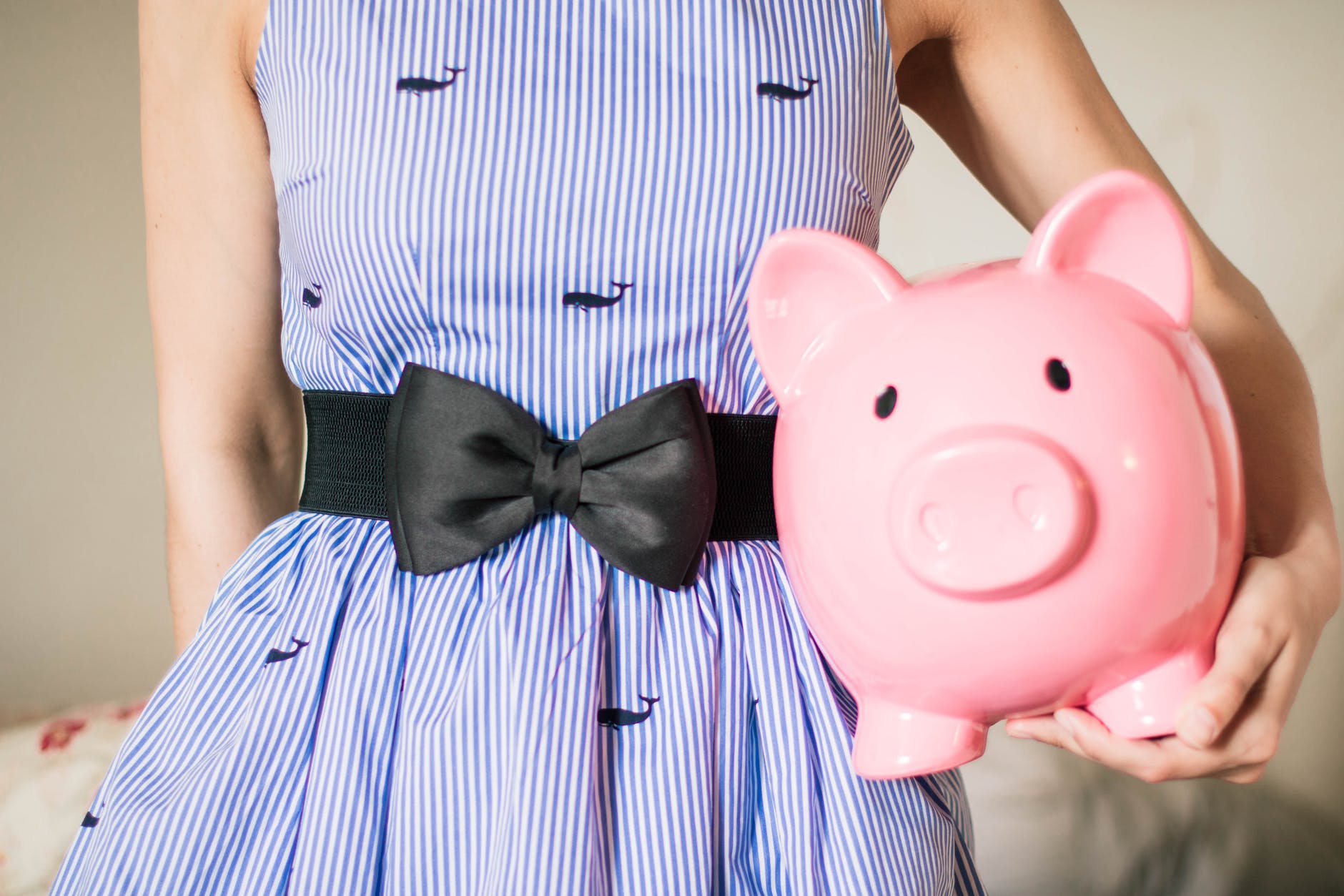 7 Super Easy Ways to Save Money as a College Student